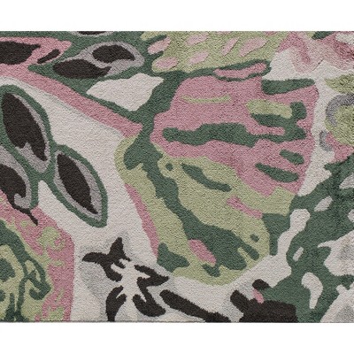 May Flowers 8' x 10' Ivory and Green Synthetic Floral Area Rug