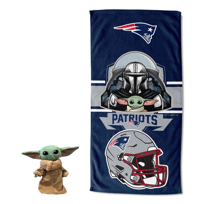 27&#34;x54&#34; NFL New England Patriots Star Wars Hugger with Beach Towel, 1 of 4