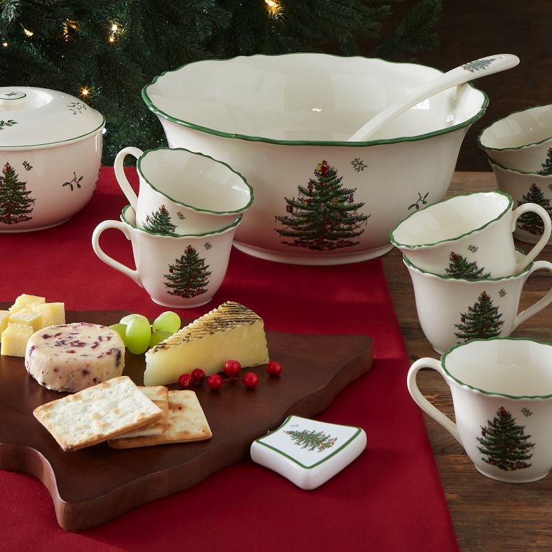 Spode Christmas Tree 2 Piece Cheese Board and Spreader Set 13 Inch, 4 of 5