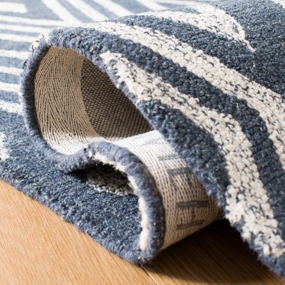 Navy Blue Hand-Tufted Wool Round Area Rug