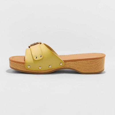 sandals clearance sale