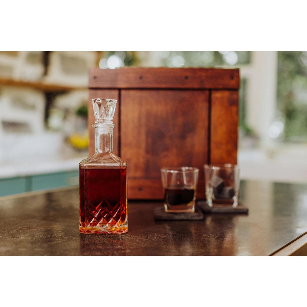 Picnic Time 12pc Barware Box with Decanter Gift Set - thumbnail 9
