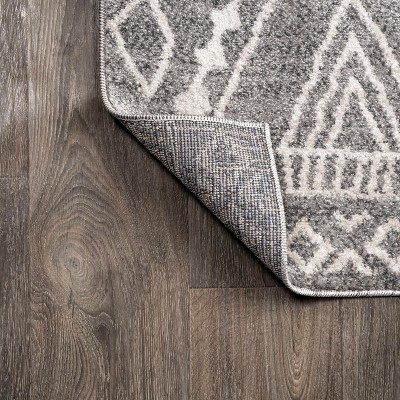 Gray and Ivory Diamond Pattern Reversible Area Rug
