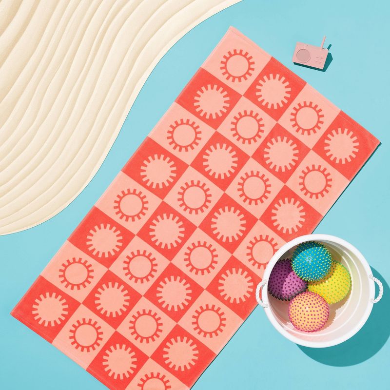 Checkered Sun Beach Towel Coral - Sun Squad&#8482;, 3 of 8