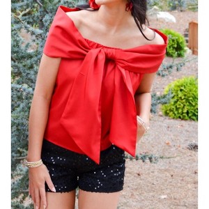 Women's Bowtiful Bliss Off The Shoulder Top - TCEC - 1 of 3