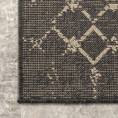 Charcoal Moroccan Trellis Indoor/Outdoor Synthetic Area Rug