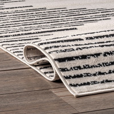 Reversible Gray Synthetic 4' x 6' Rectangular Area Rug