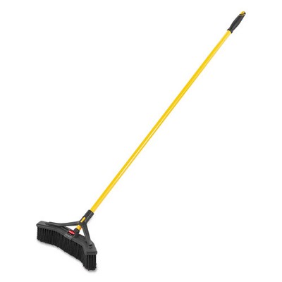 Maximizer 18" Yellow and Black Push-to-Center Broom with Steel Handle