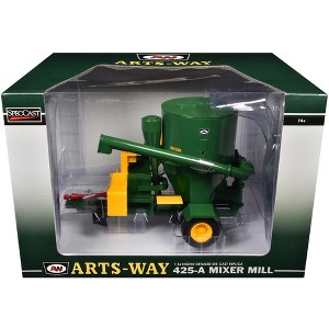 Art's Way 425-A Mixer Mill Green 1/16 Diecast Model by SpecCast - 1 of 2