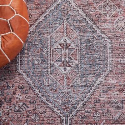 Tucson Red and Beige 8' x 10' Synthetic Area Rug