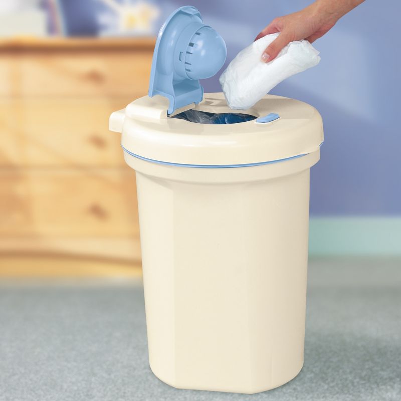Safety 1st Easy Saver Diaper Pail, 3 of 5