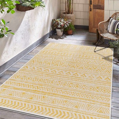 Hauteloom Novato Yellow All Over Pattern Performance Rug