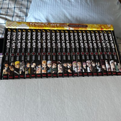 Demon Slayer Complete Box Set: Includes volumes 1-23 with premium (Dem –  Lowplex