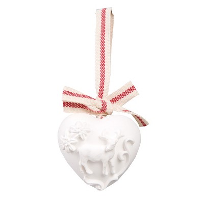 Gallerie II Mountain Pine Heart Scented Ornament