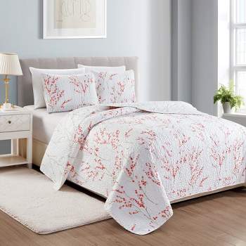 Great Bay Home Floral Reversible Quilt Set With Shams