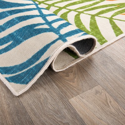 Multicolor Floral Synthetic Flatwoven 5' x 7' Indoor/Outdoor Rug