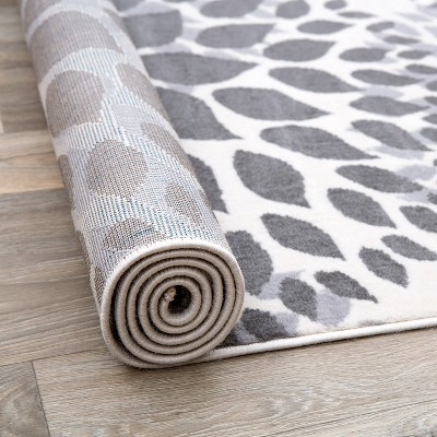 Gray Floral Medallion 5' x 7' Synthetic Area Rug