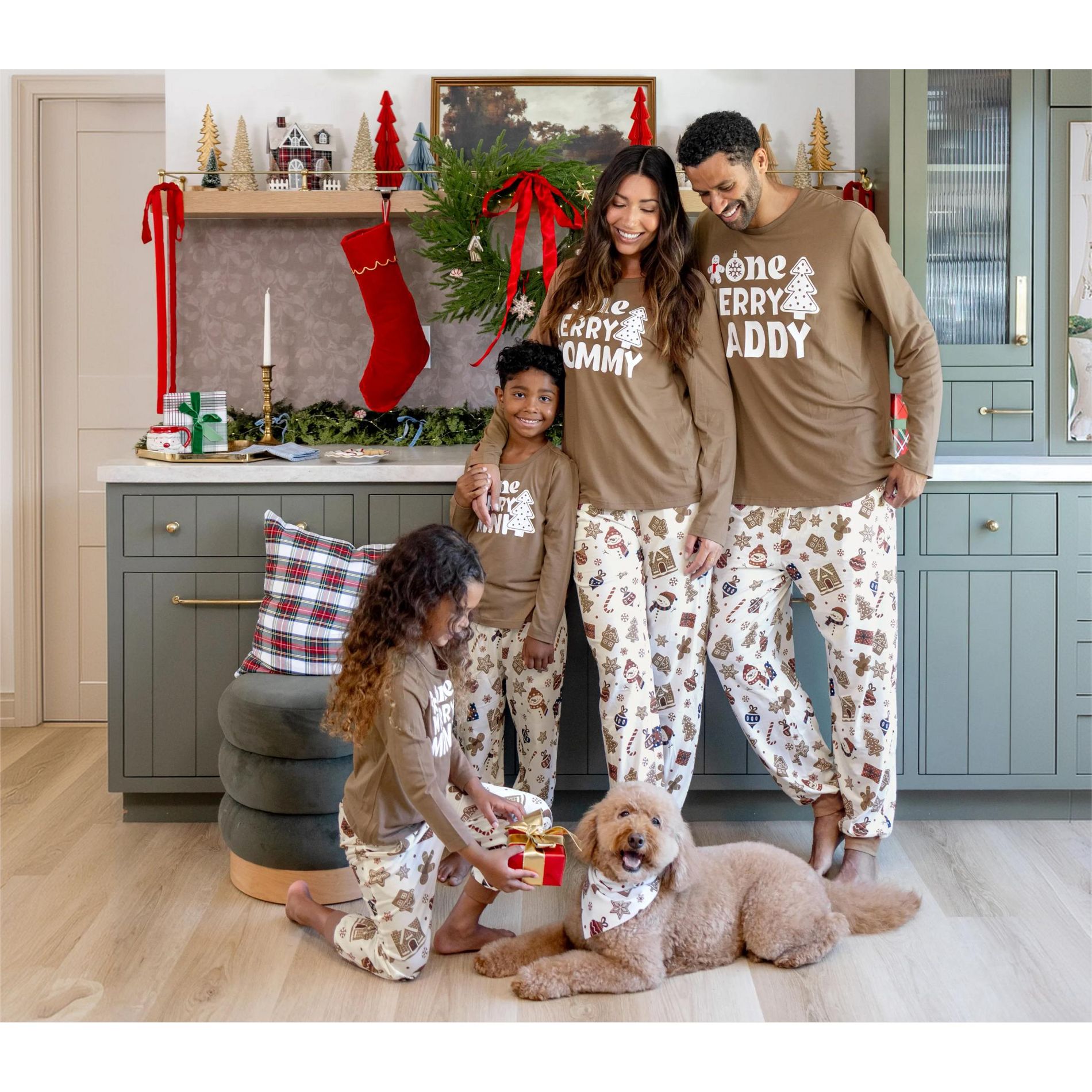 PatPat Christmas Matching Family Pajamas Santa Xmas Tree Print Teal PatPat Christmas Matching Family Pajamas Xmas Khaki Sleepware Gift