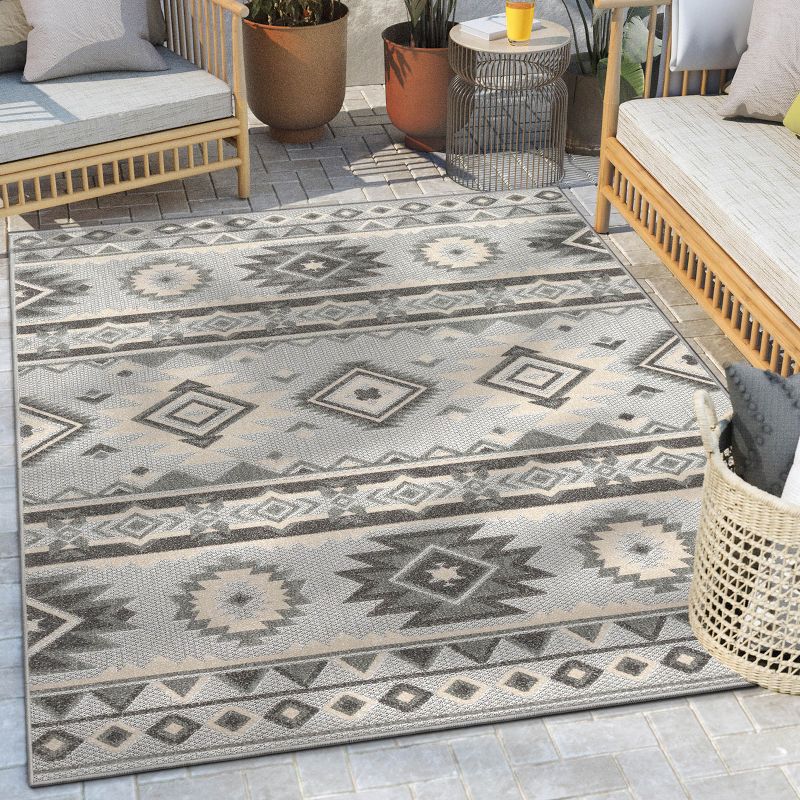 Well Woven Tuscon Indoor/Outdoor Southwestern Area Rug High Traffic Geometric Medallion Carpet, 2 of 10