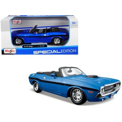 1970 Dodge Challenger R/T Convertible Metallic Blue 1/24 Diecast Model Car by Maisto
