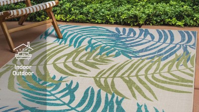 Multicolor Floral Synthetic Flatwoven 5' x 7' Indoor/Outdoor Rug