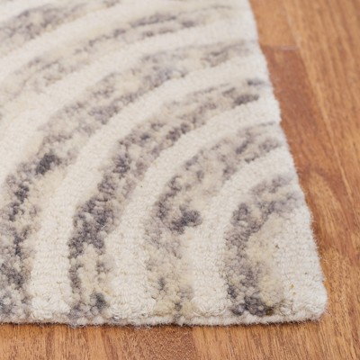 Ivory and Gray Hand-Tufted Wool Geometric 4' x 6' Area Rug