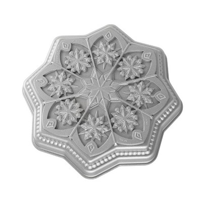 Nordic Ware Sweet Snowflakes Shortbread Pan