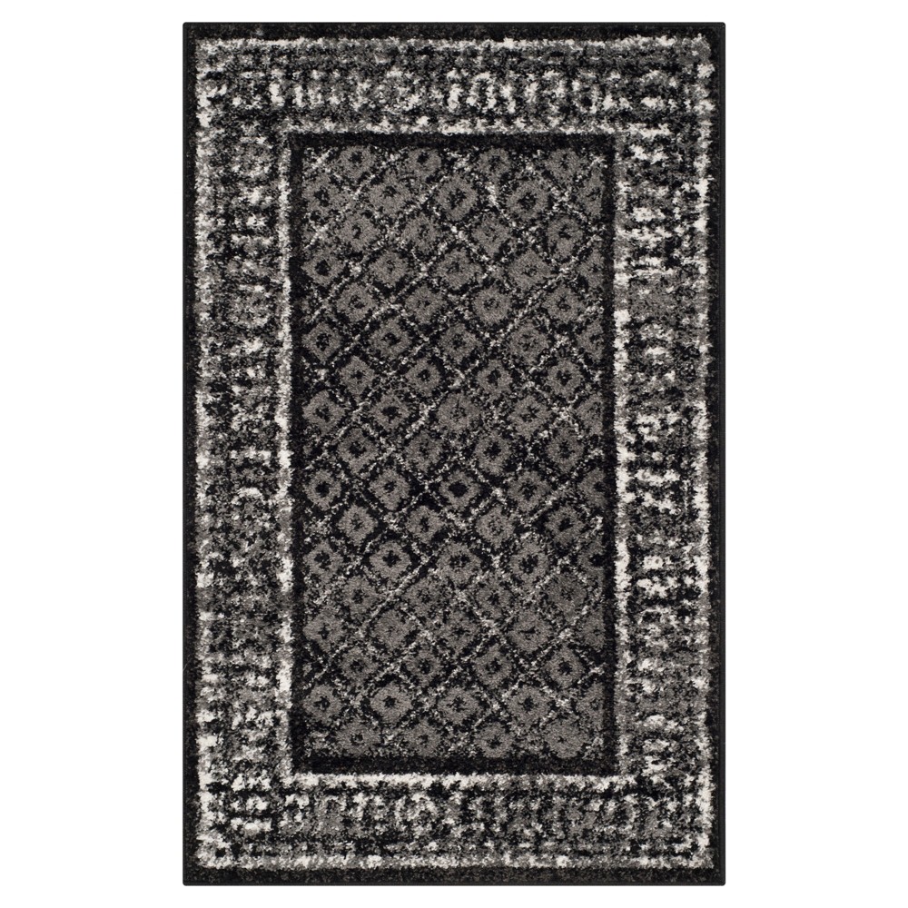 Remi Accent Rug - Black/Silver (2'6inx4') - Safavieh