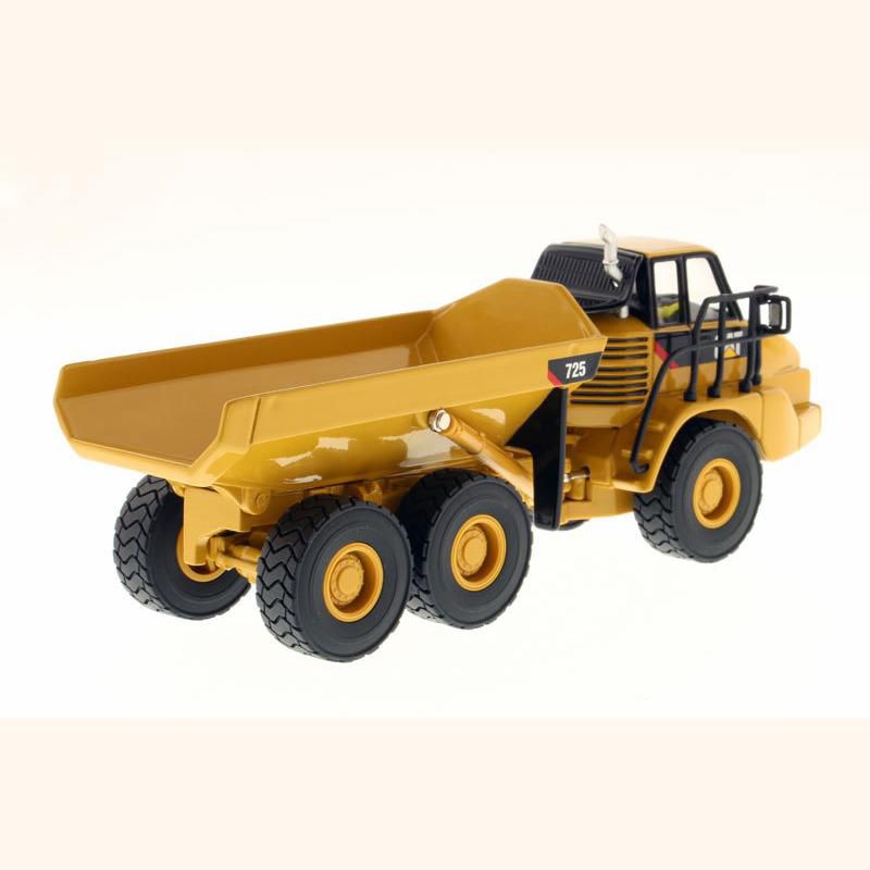CAT Caterpillar 725 Articulated Truck with Operator "Core Classics Series" 1/50 Diecast Model by Diecast Masters, 3 of 5