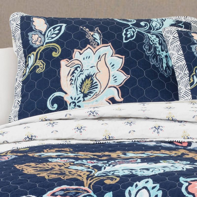 Aster Quilt Coral/ Navy 3 Piece Set - Lush Décor, 3 of 10