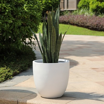 White Round Magnesium Oxide Outdoor Planter 17.2"