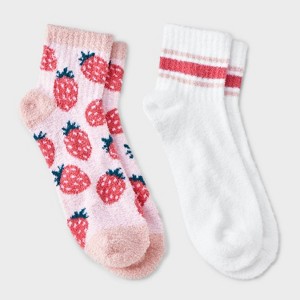 Women's Strawberries 2pk Cozy Quarter Crew Socks - Pink/White 4-10 - 1 of 3