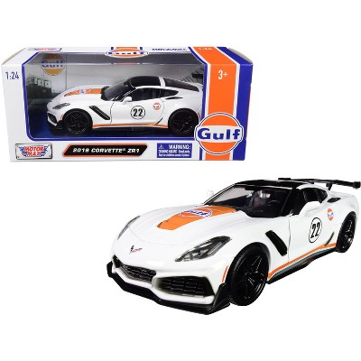 2019 Chevrolet Corvette ZR1 #22 "Gulf Oil" White with Orange Stripes and Black Top 1/24 Diecast Model Car by Motormax