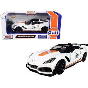 2019 Chevrolet Corvette ZR1 #22 "Gulf Oil" White with Orange Stripes and Black Top 1/24 Diecast Model Car by Motormax - 1 of 3