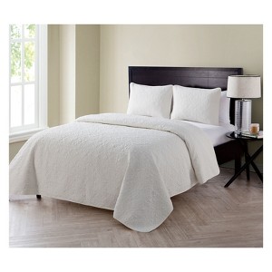 VCNY Caroline Embossed Quilt Set - 1 of 4