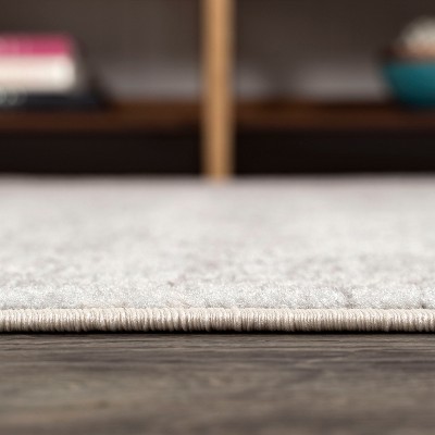 Mediterranean Filigree Easy-Care Synthetic Area Rug in Gray/Dark Gray