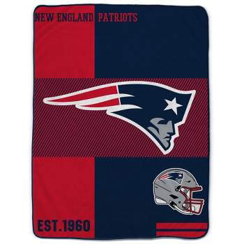 NFL New England Patriots Logo Divide Flannel Fleece Blanket