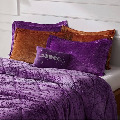 Luxurious Full/Queen Purple Velvet Quilted Comforter Set with Decorative Pillow