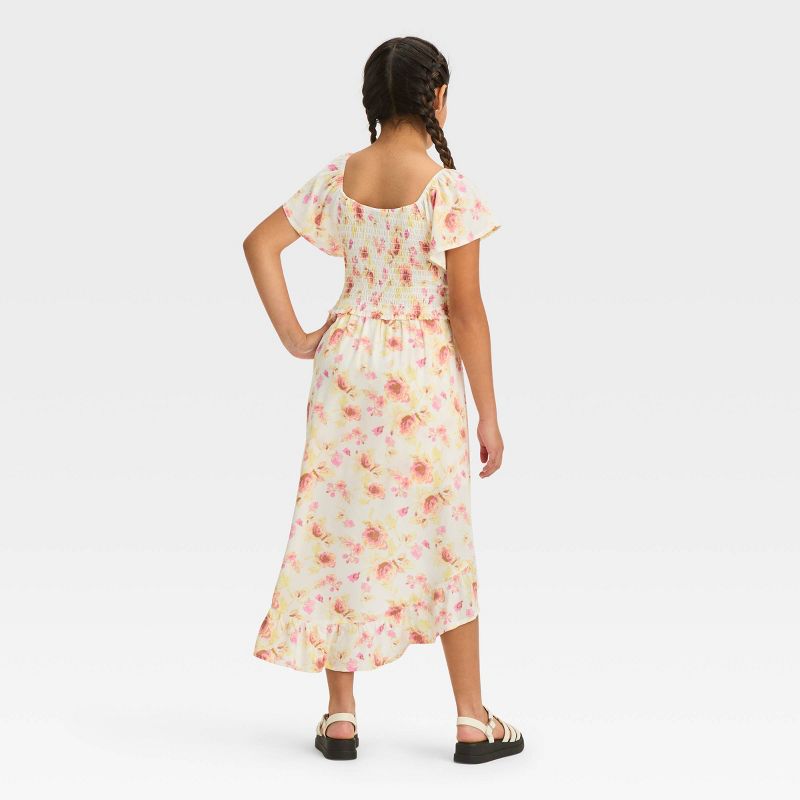 Girls' Smocked Bodice Flutter Sleeve Walk Through Dress - art class™, 3 of 5