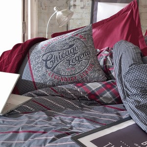 Sussexhome Masculine Collection Duvet Cover Set | Red, Full Size Duvet Cover, 1 Duvet Cover, 1 Fitted Sheet and 2 Pillowcases - 1 of 4