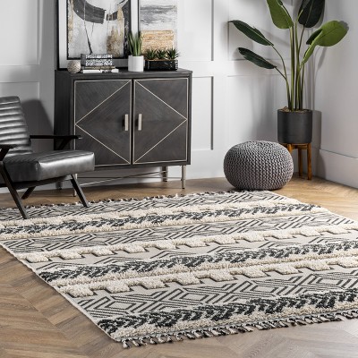 Braided Light Gray Square Shag Synthetic 5' x 8' Area Rug