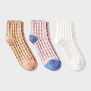 Women's Waffle 3pk Ankle Socks - Universal Thread™ 4-10 - 1 of 3