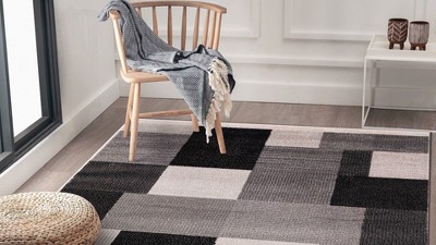 Modern Geometric Black and Gray Synthetic Rectangular Area Rug, 5' x 7'