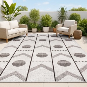 JONATHAN Y Soren Modern Geometric Indoor/Outdoor Area Rug - 1 of 4