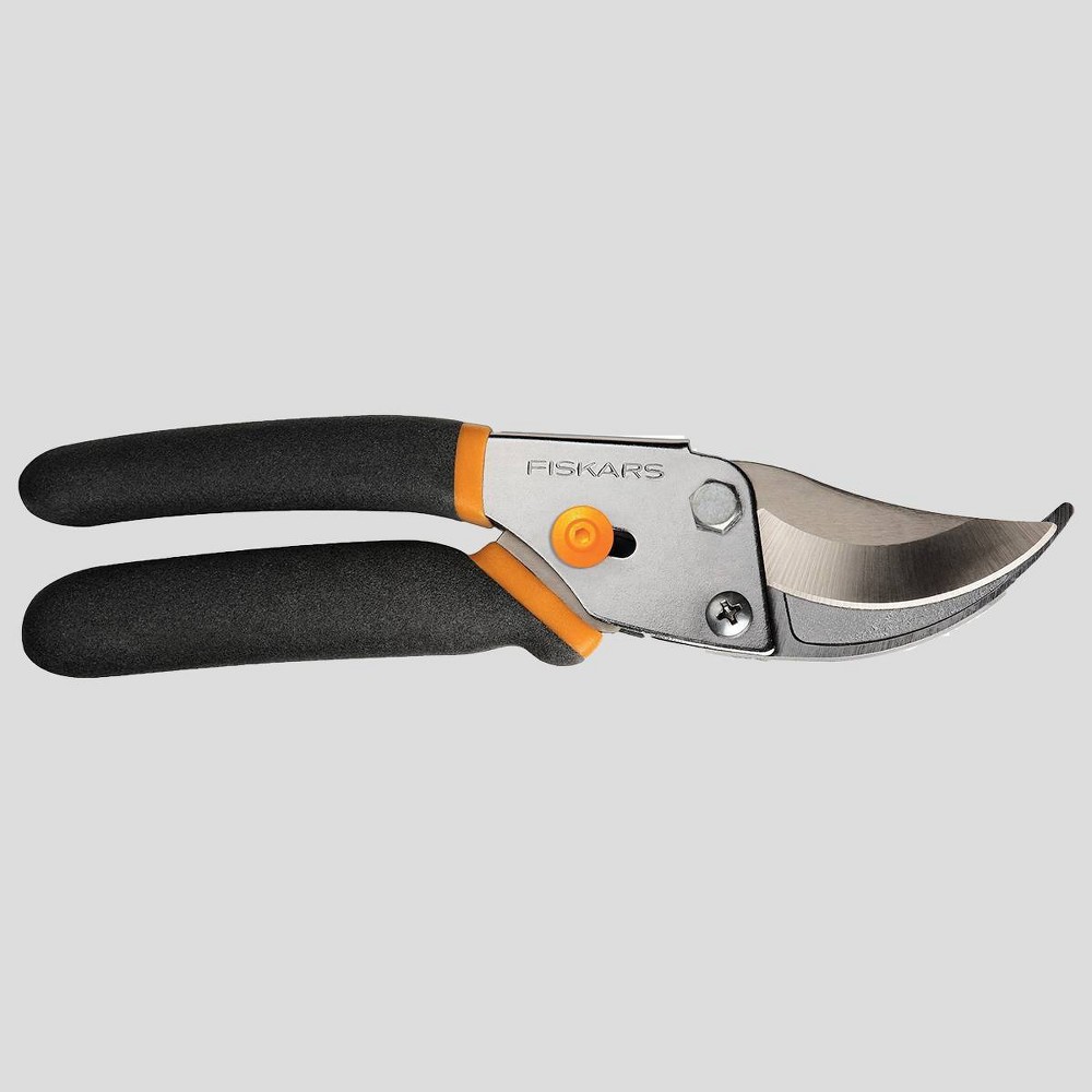 UPC 046561181093 product image for Fiskars Ultrablade Bypass Pruner | upcitemdb.com