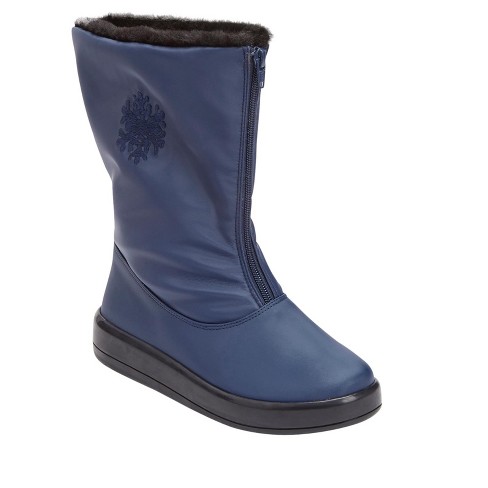 Comfortview Women s Wide Width The Snowflake Weather Boot 9 W