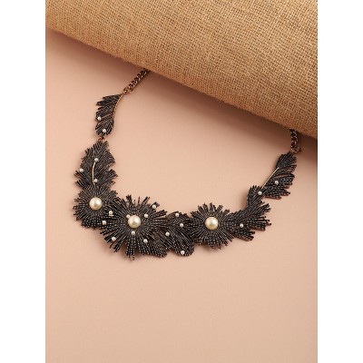 SOHI Women's Black Wild Flower Statement Necklace