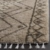 Moroccan Fringe Shag 200 MFG248 Power Loomed Area Rug Mushroom / Grey 5'-3" X 7'-6" - Safavieh. - 4 of 4