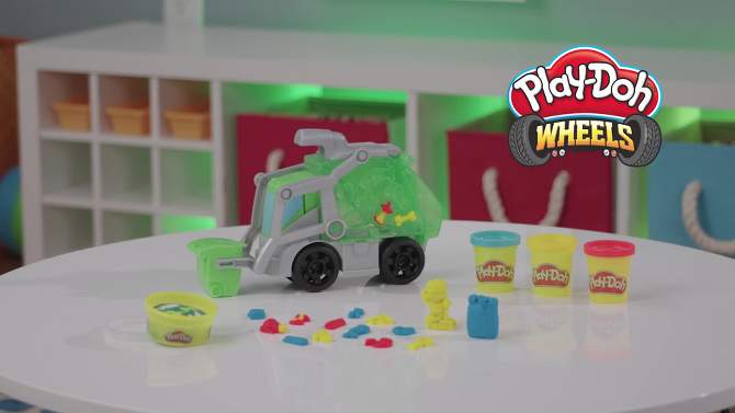 Play-Doh Wheels Dumpin&#39; Fun 2-in-1 Garbage Truck, 2 of 11, play video