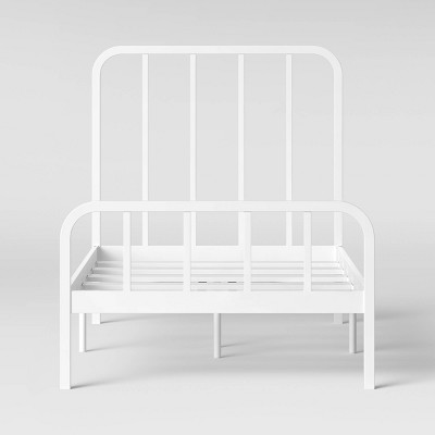 white childs bed